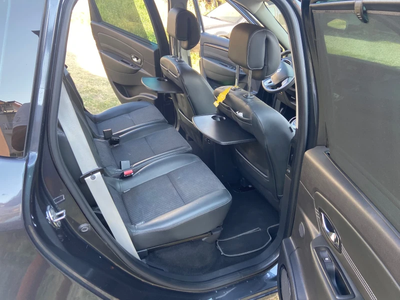 Renault Scenic BOSE, снимка 5 - Автомобили и джипове - 52642337
