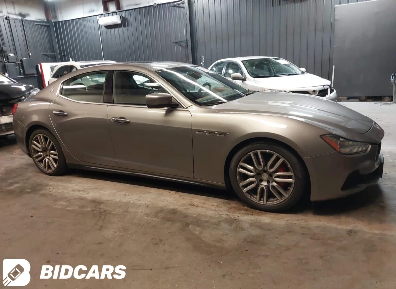 Maserati Ghibli SQ4, снимка 8 - Автомобили и джипове - 52127252