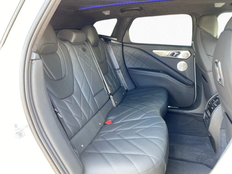 BMW XM V8 PLUG-IN HYBRID CARBON B&W HEAD UP 360 CAMERA, снимка 13 - Автомобили и джипове - 52203193