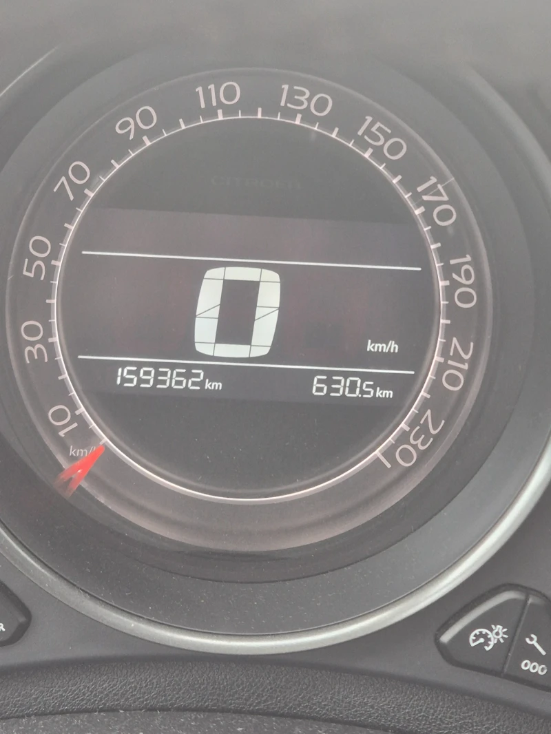 Citroen C4, снимка 9 - Автомобили и джипове - 53055395