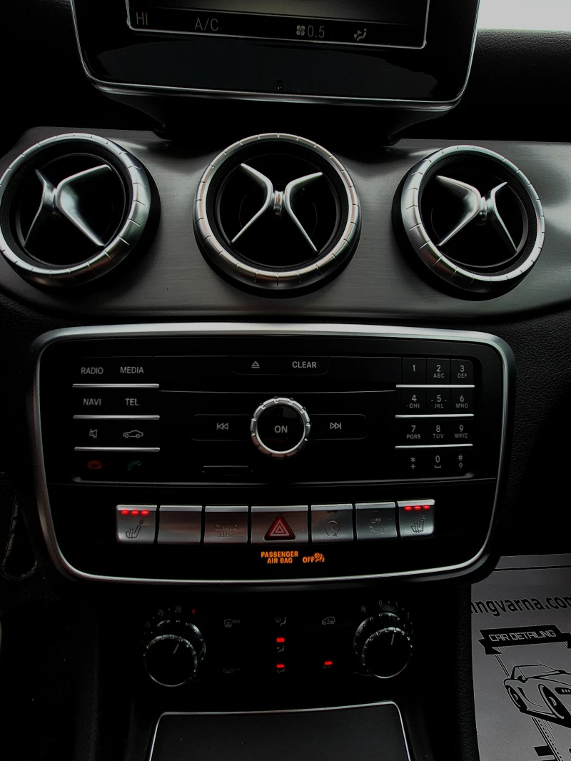 Mercedes-Benz CLA 200 AMG Night Package, снимка 15 - Автомобили и джипове - 53371104