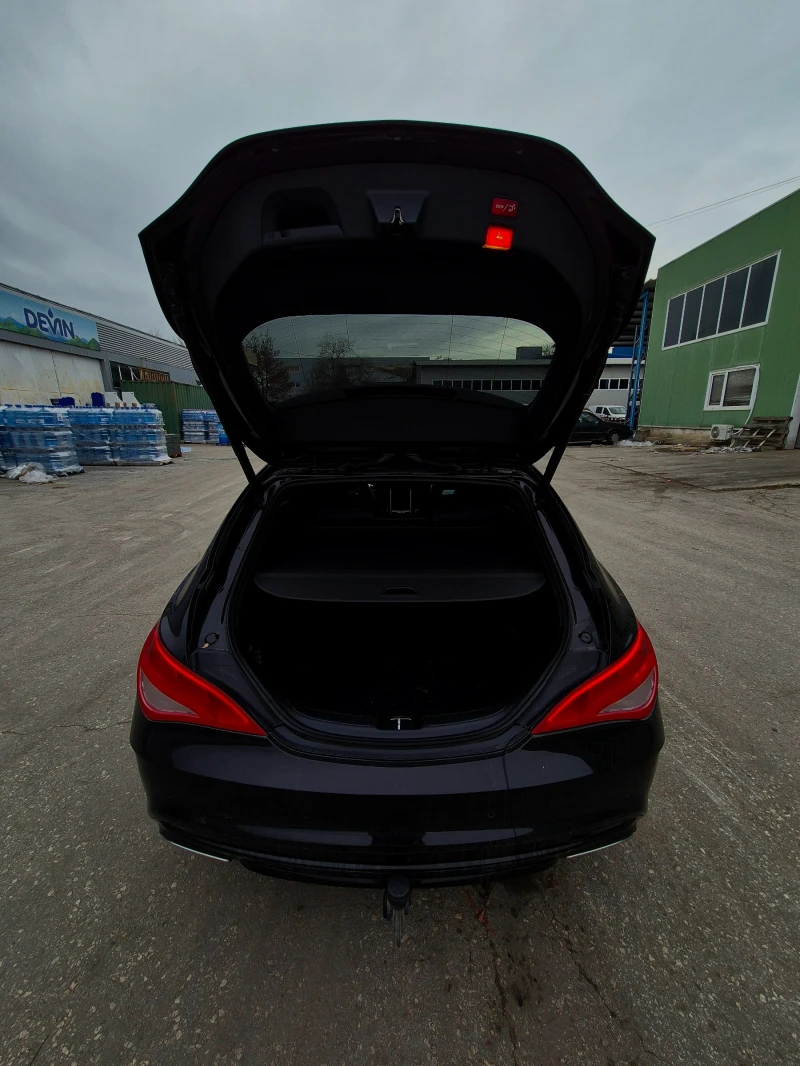 Mercedes-Benz CLA 200 AMG Night Package, снимка 10 - Автомобили и джипове - 53371104
