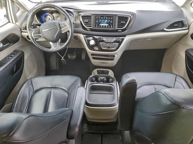 Chrysler Pacifica 3.6 TOURING L, снимка 8 - Автомобили и джипове - 53122829
