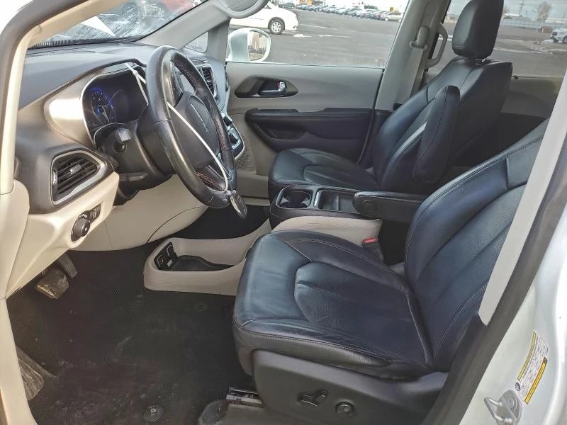 Chrysler Pacifica 3.6 TOURING L, снимка 7 - Автомобили и джипове - 53122829