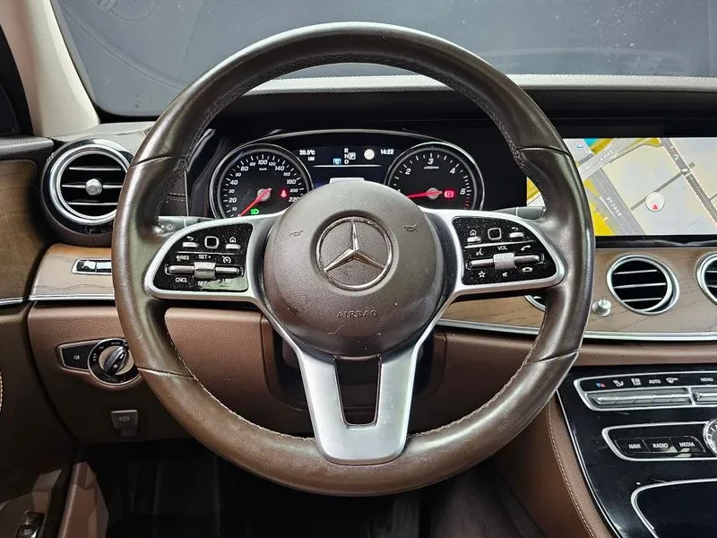 Mercedes-Benz E 220 CDI Avantgarde - САМО 30% АВАНС!, снимка 9 - Автомобили и джипове - 55441750