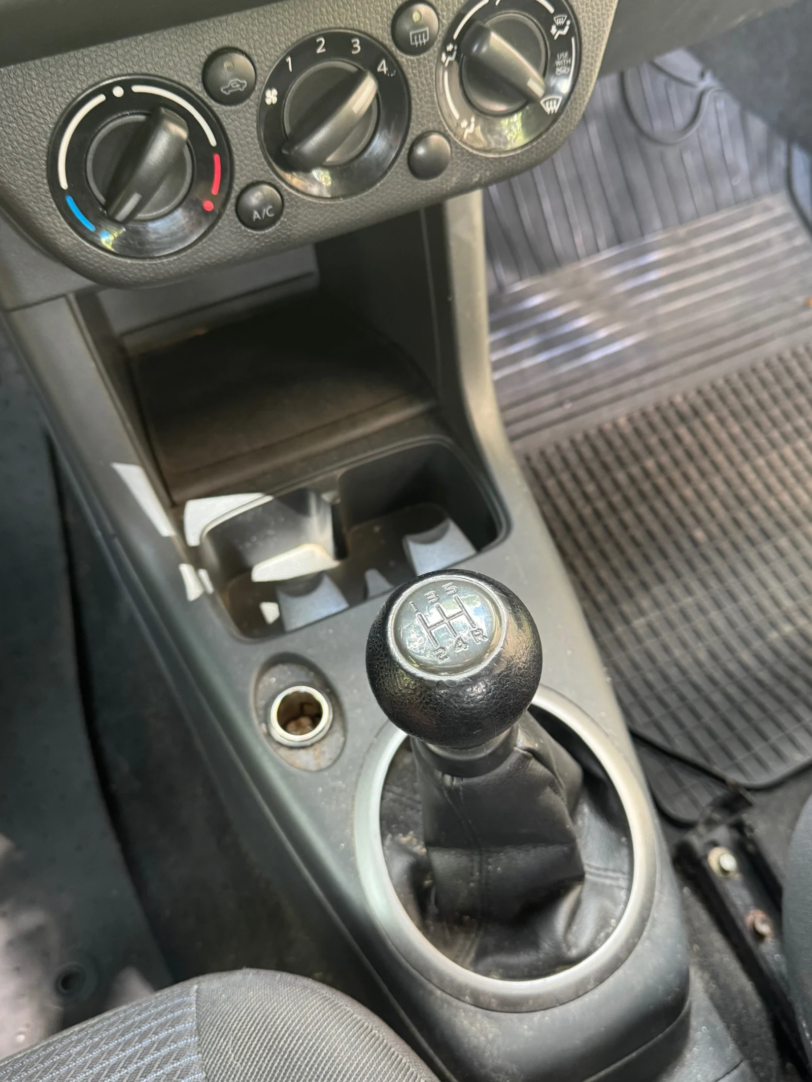 Suzuki Swift 1.3 Бензин  - изображение 8