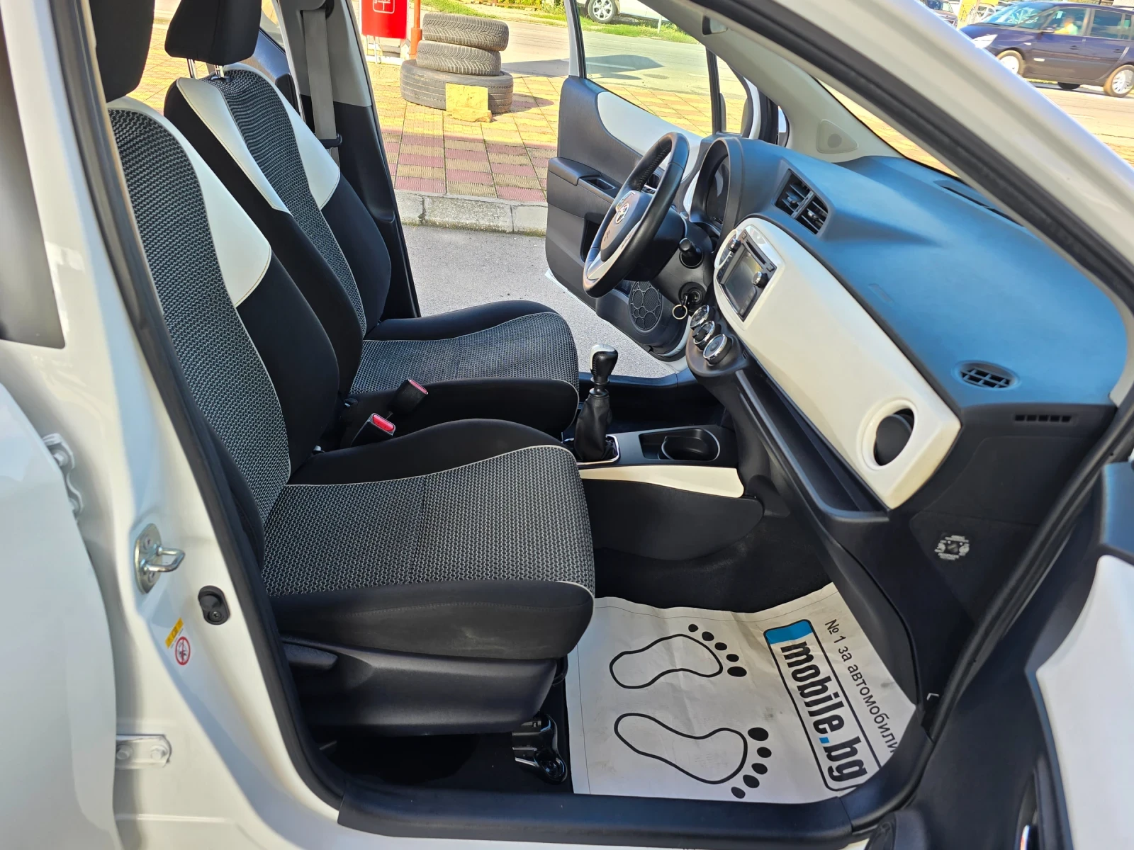 Toyota Yaris 1.33 - изображение 9