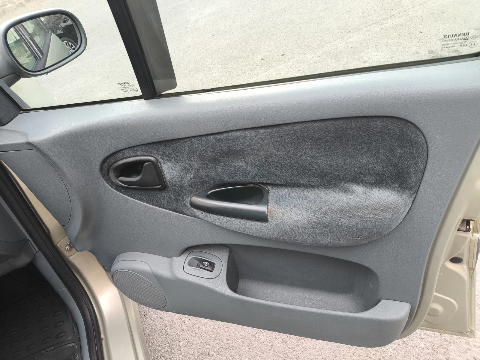 Renault Scenic  - изображение 8