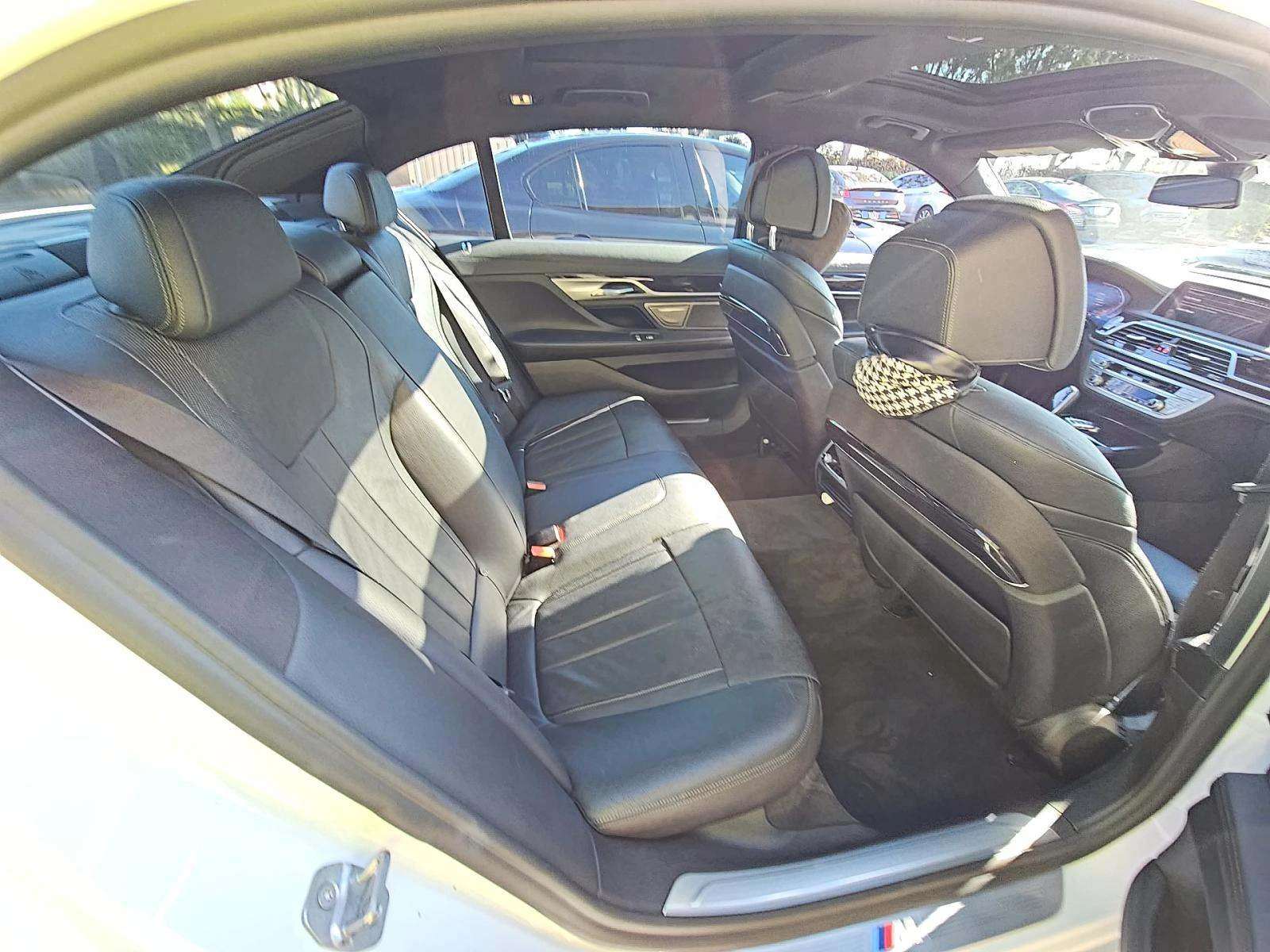 BMW 740 2020* M-PACK* BLACK OPTIC* PANO* * AMBIENT* H | Mobile.bg   13