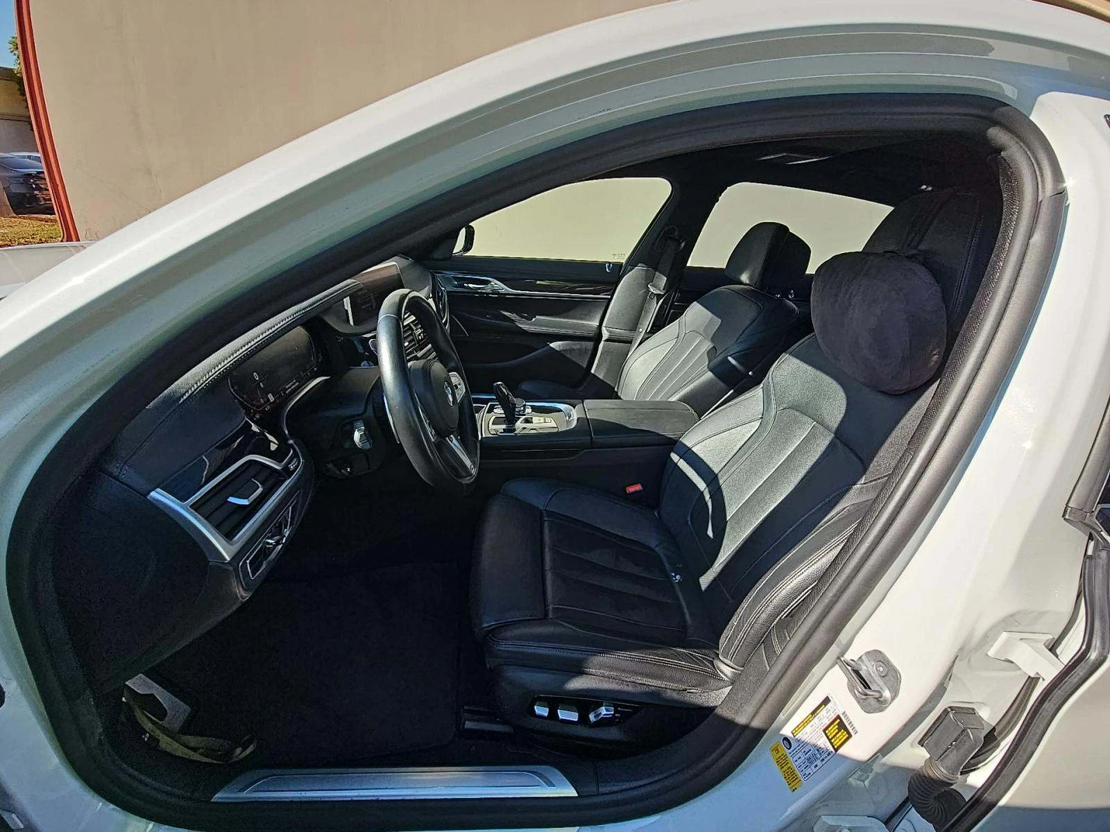 BMW 740 2020* M-PACK* BLACK OPTIC* PANO* ОБДУХ* AMBIENT* H - изображение 7