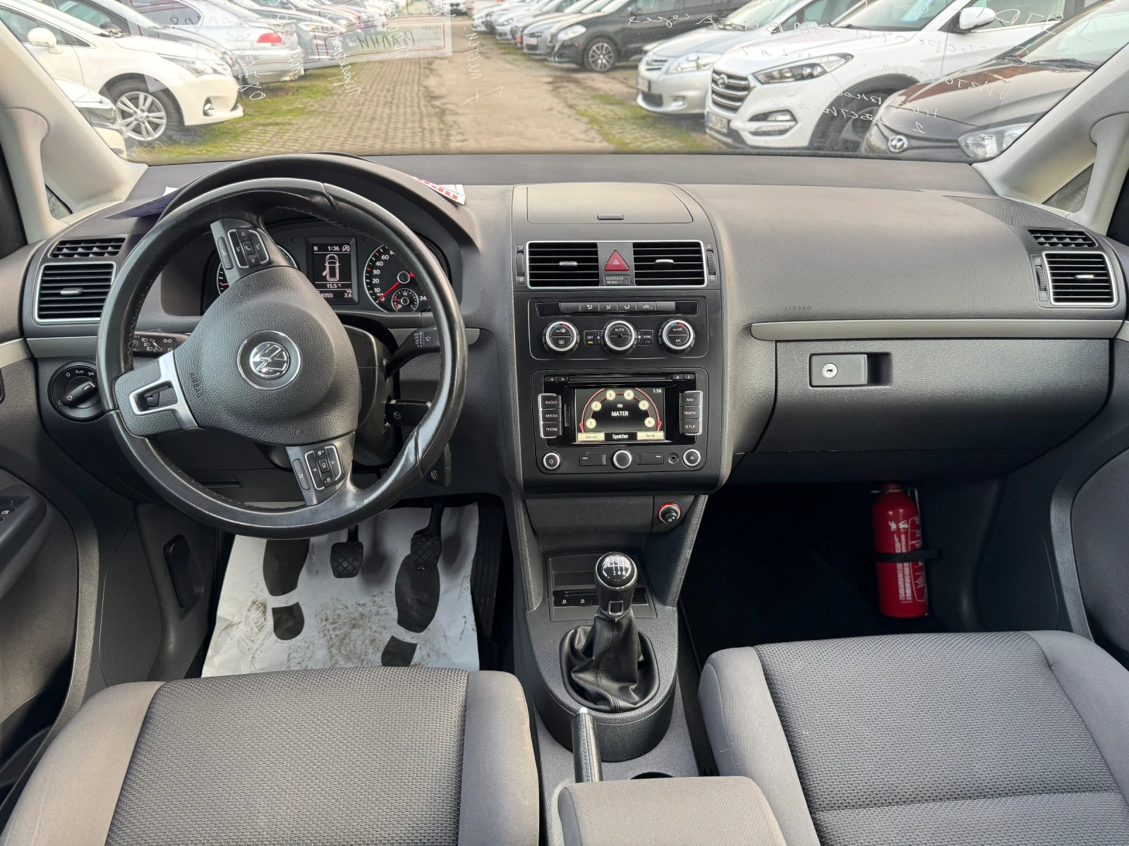 VW Touran TDI  SPORT / 7  | Mobile.bg   10