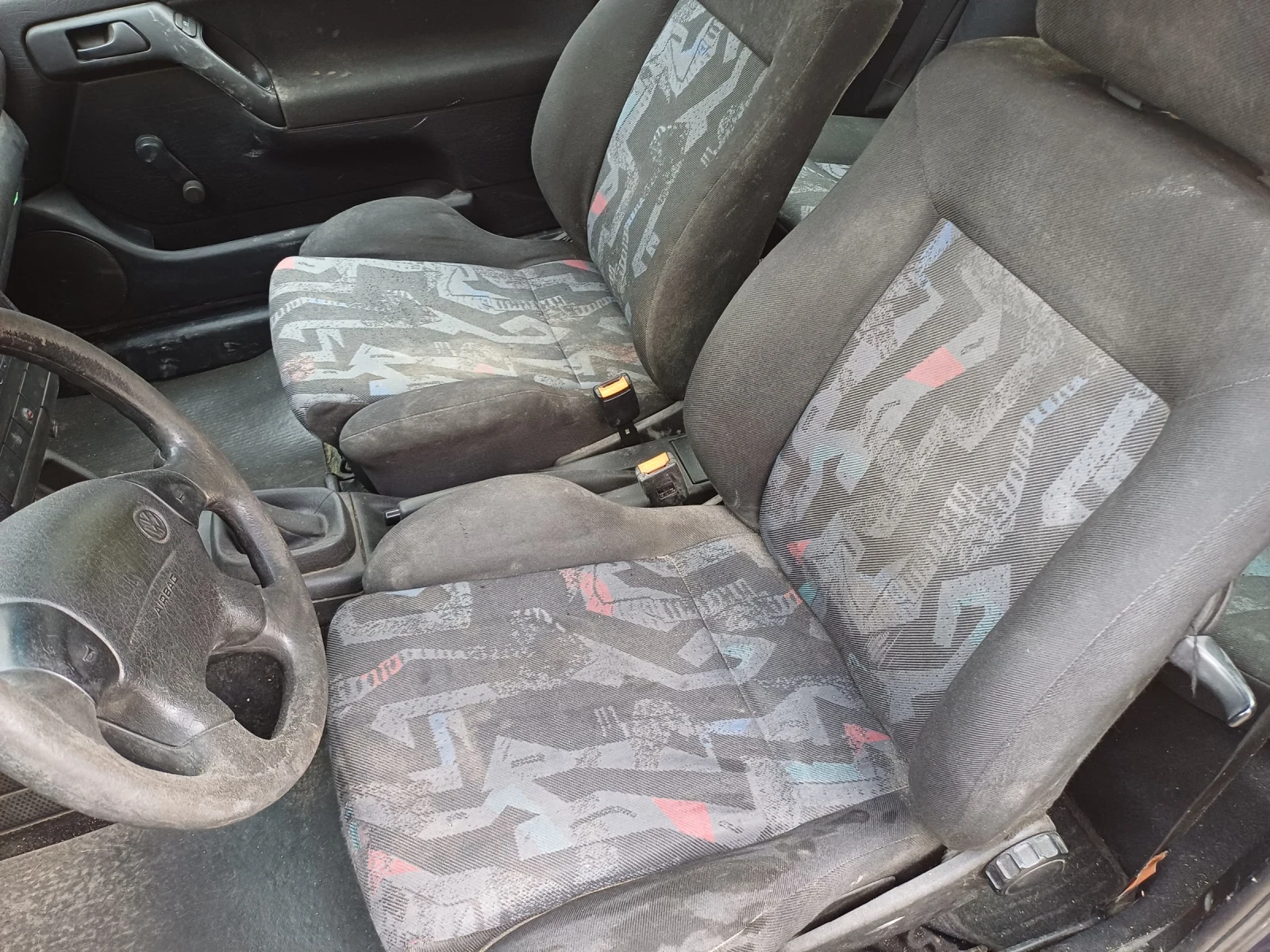 VW Golf, снимка 7 - Автомобили и джипове - 54184500