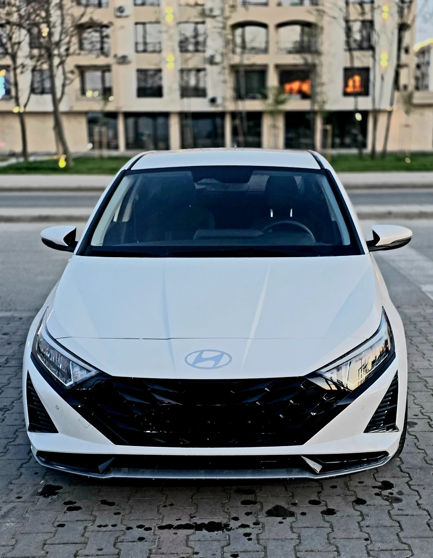 Hyundai I20 Hyundai i20 Premium Hybrid 2025 Нов 26 км Full 