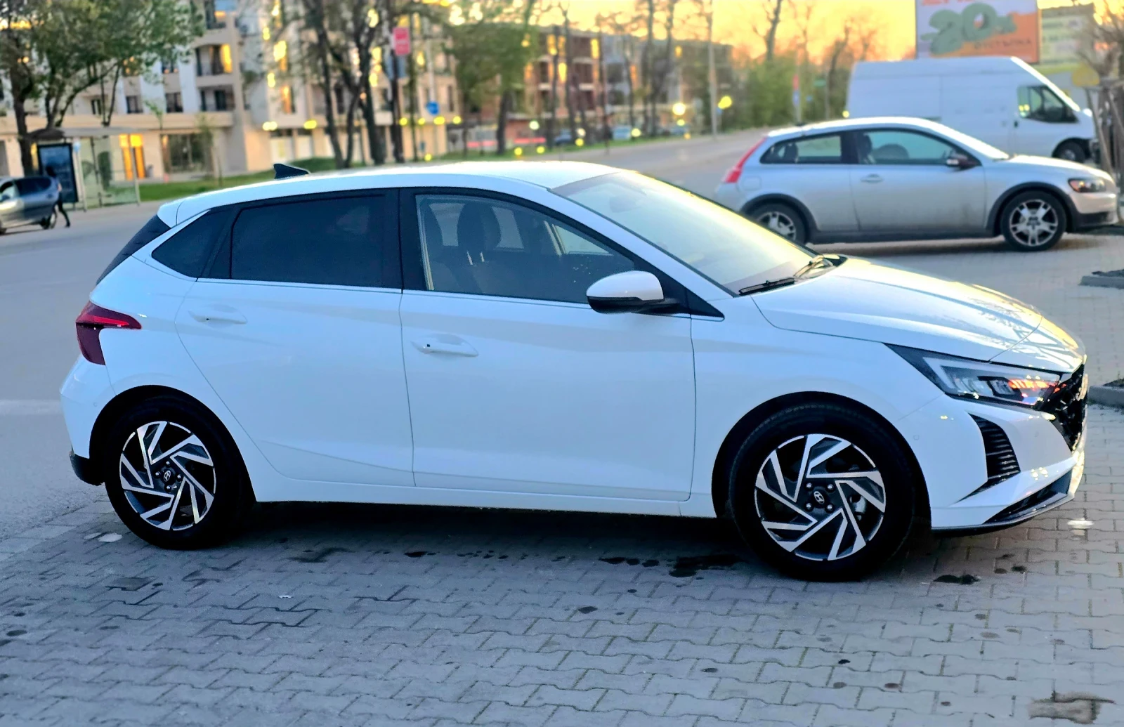 Hyundai I20  Hyundai I20 T-GDI | 48V Hybrid  Нов Full Full, снимка 3 - Автомобили и джипове - 54283450