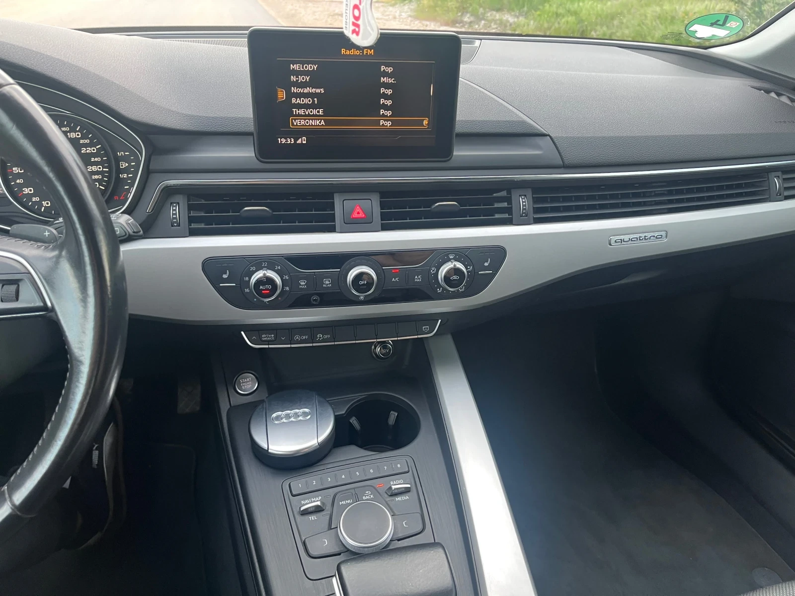 Audi A4 3.0tdi, снимка 9 - Автомобили и джипове - 54497817