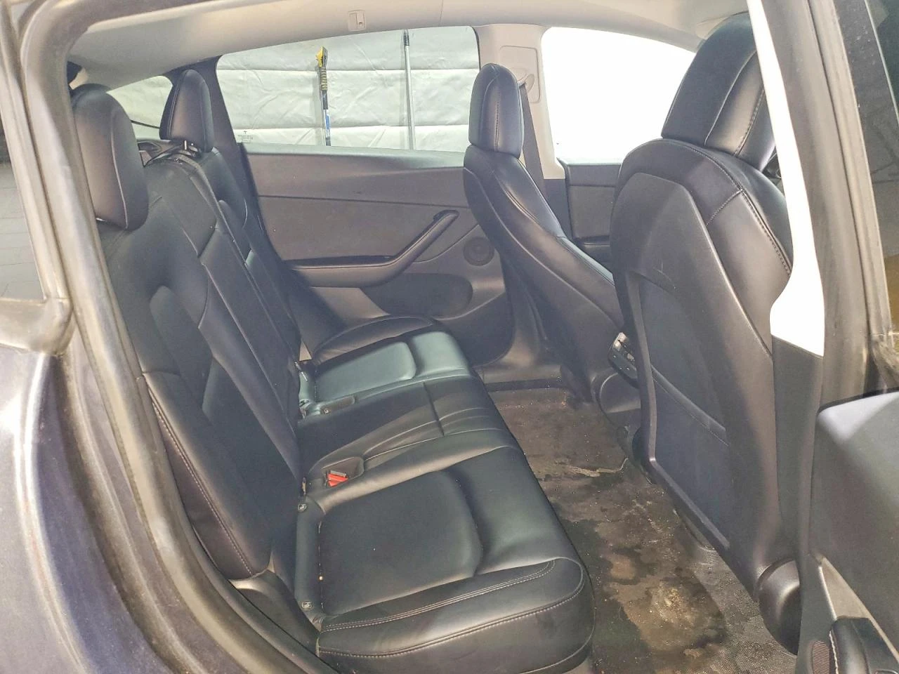 Tesla Model Y, снимка 10 - Автомобили и джипове - 54663751