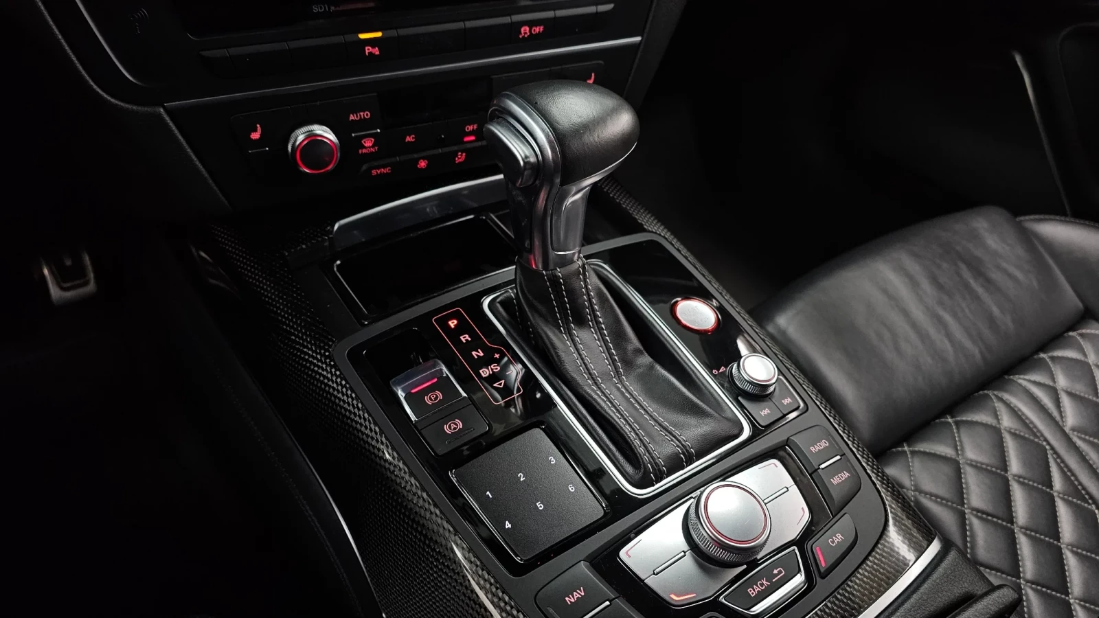 Audi S6 4.0TFSI QUATTRO| MATRIX| HUD| BANG&OLUFSEN, снимка 9 - Автомобили и джипове - 54869812