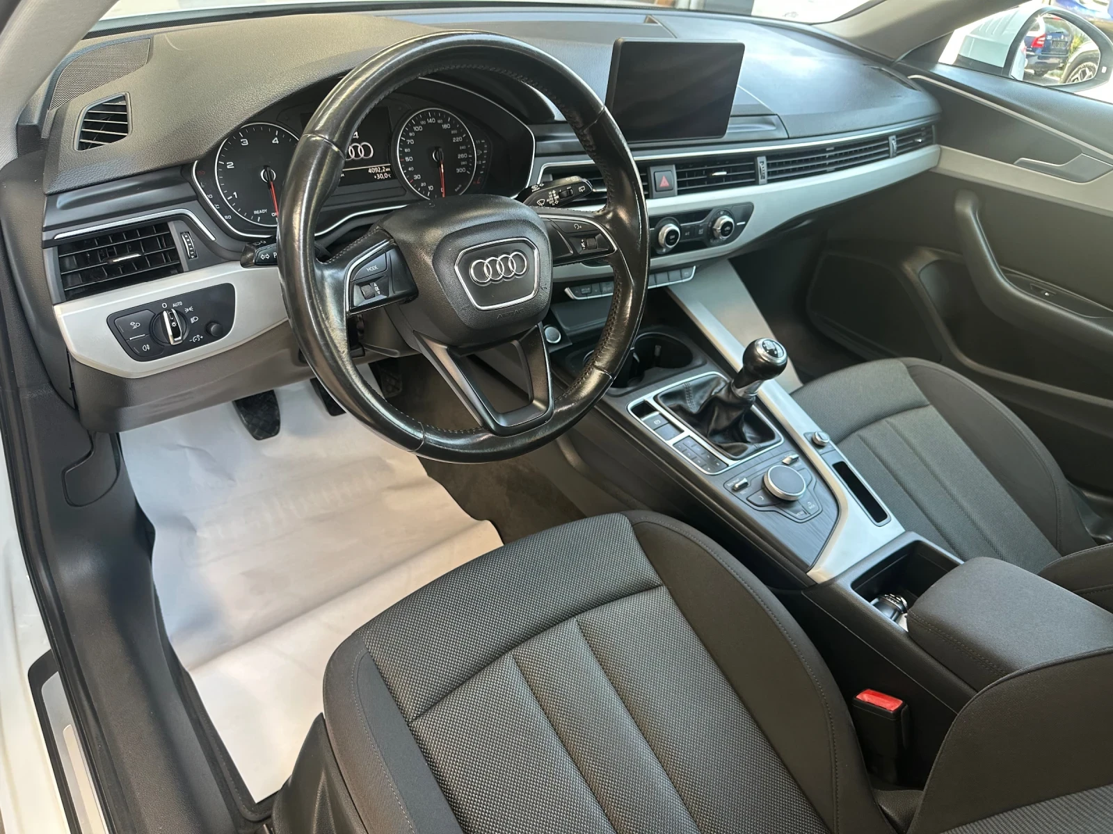 Audi A4 2, 0tdi 150kc Business Sport Cep.История, снимка 14 - Автомобили и джипове - 54894318