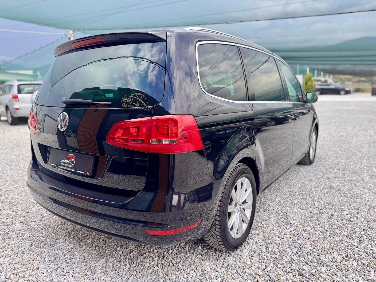 VW Sharan ::2.0TDI::MATCH::DSG::2 собственик, снимка 7 - Автомобили и джипове - 54962999