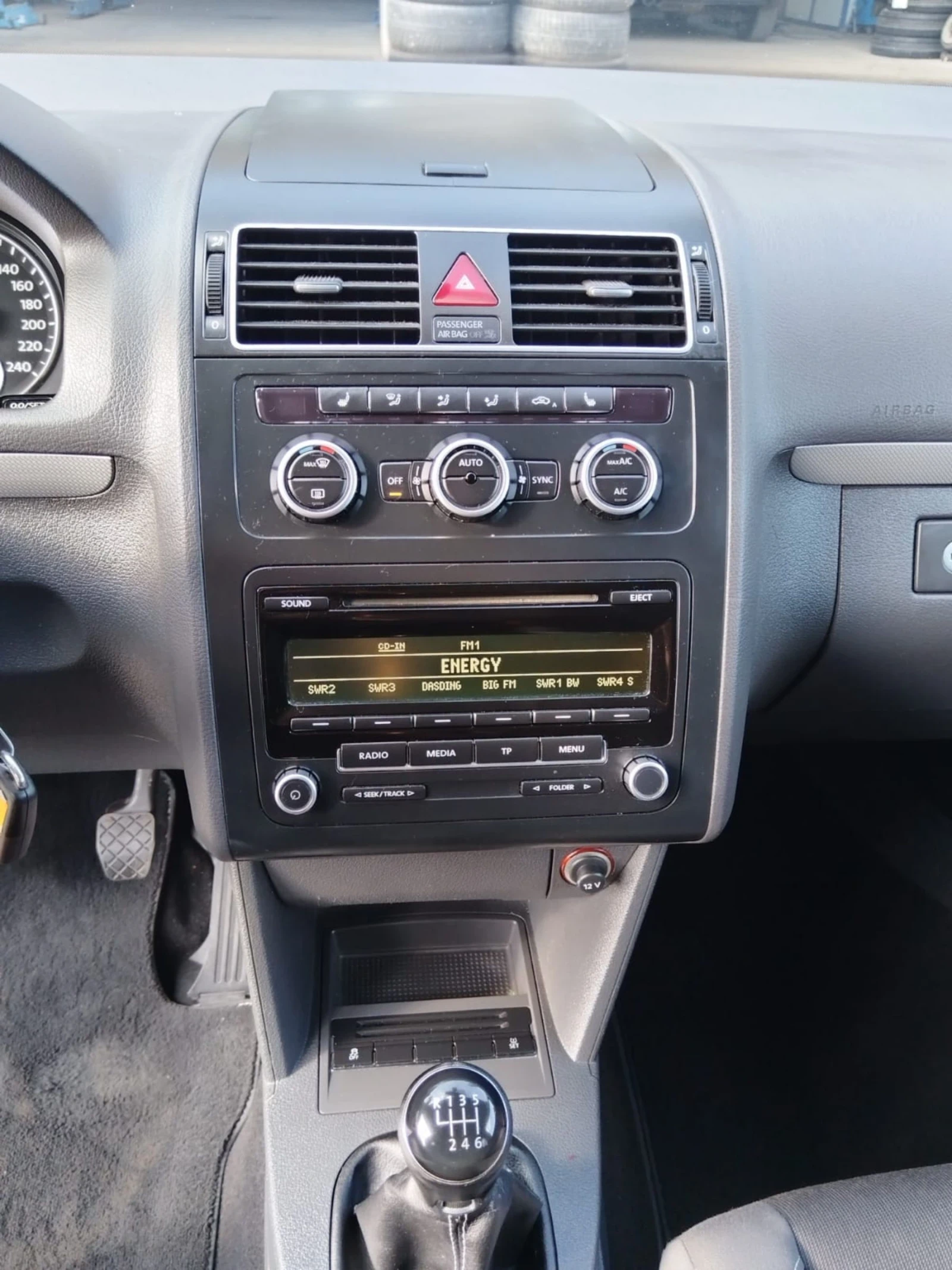 VW Touran 2.0 ������. 140 ��. | Mobile.bg � ����������� 15