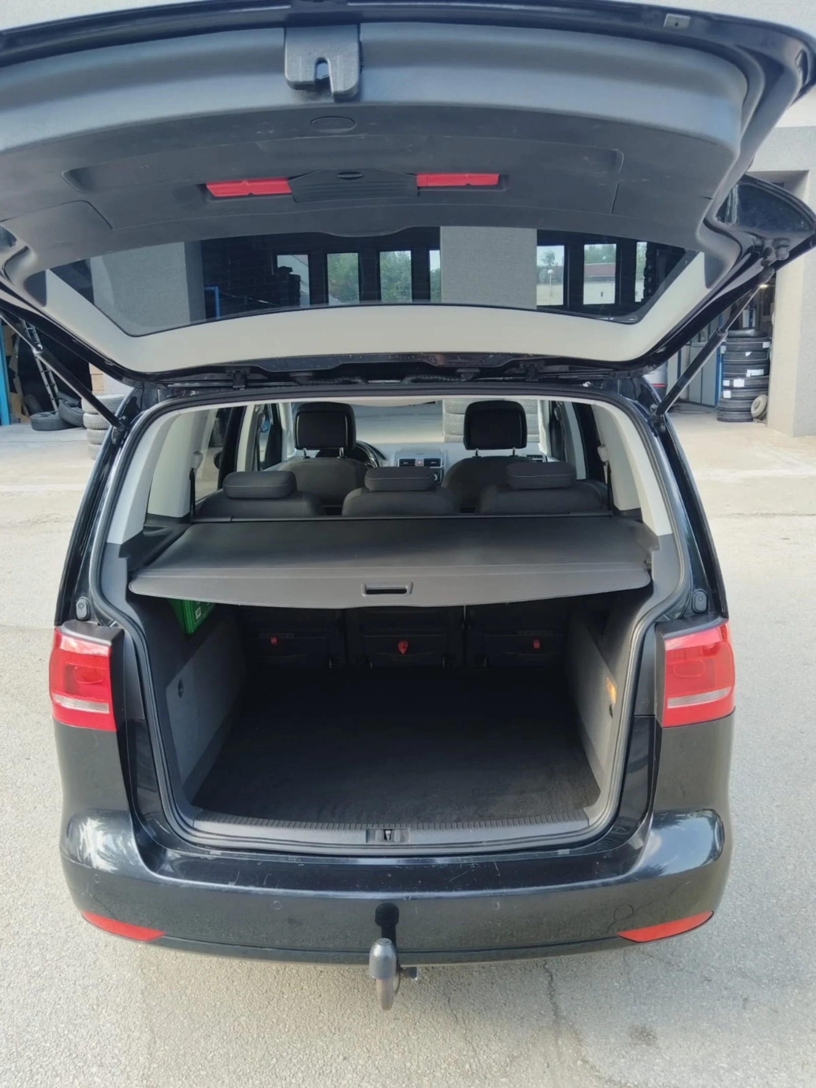 VW Touran 2.0 ������. 140 ��. | Mobile.bg � ����������� 11