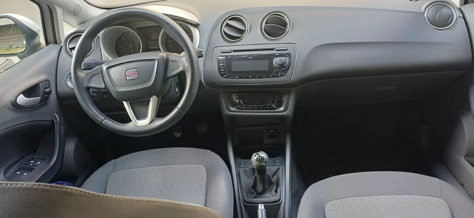 Seat Ibiza 1.2 diesel , снимка 6 - Автомобили и джипове - 54983100