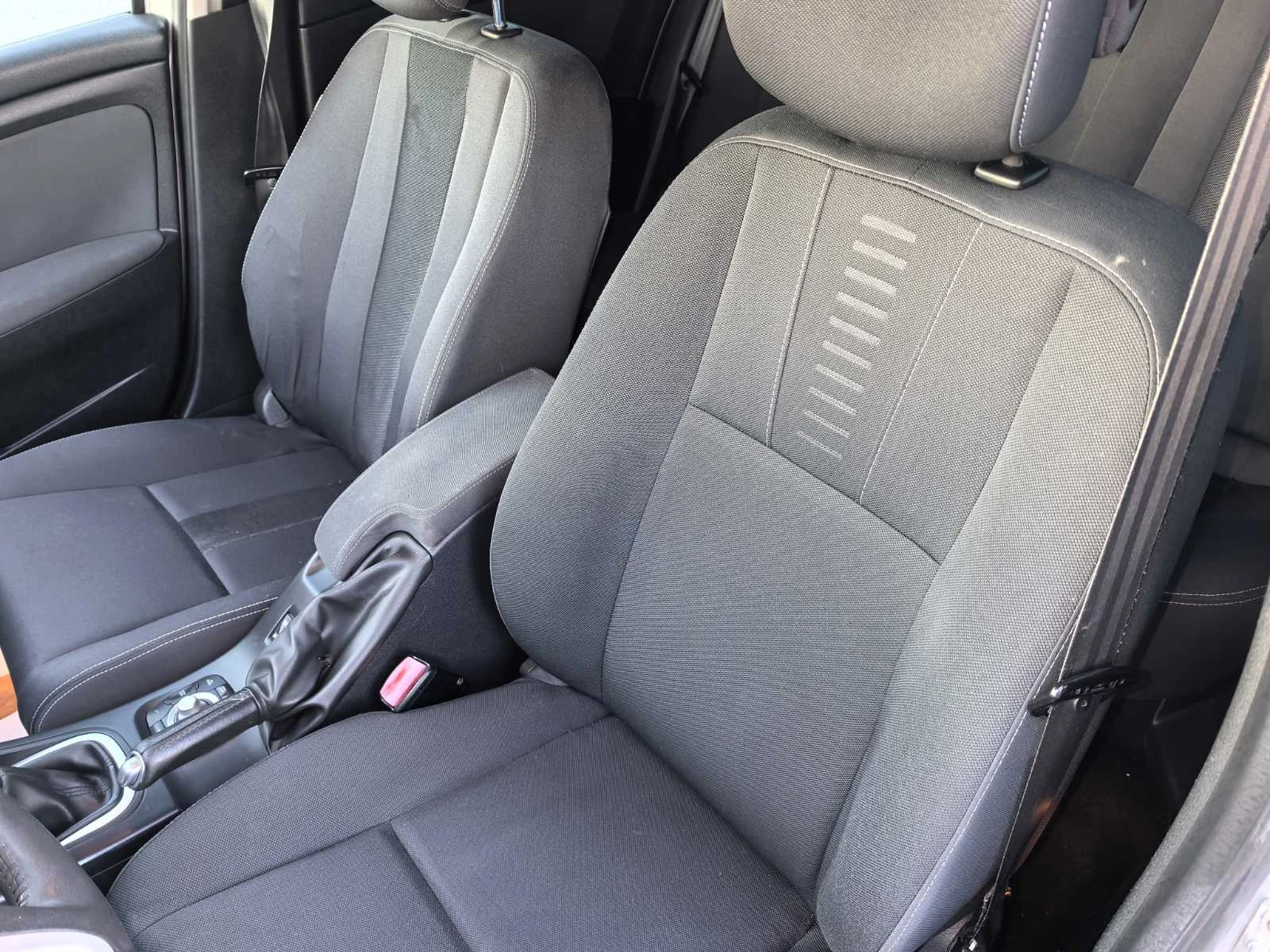 Renault Megane 1.5DCI, снимка 12 - Автомобили и джипове - 55805805