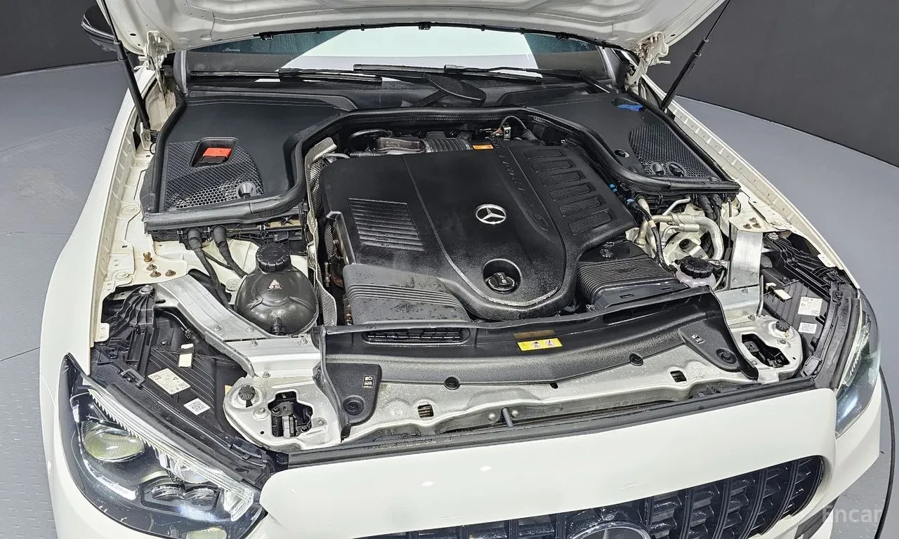 Mercedes-Benz E 450 4MATIC, снимка 5 - Автомобили и джипове - 56212128