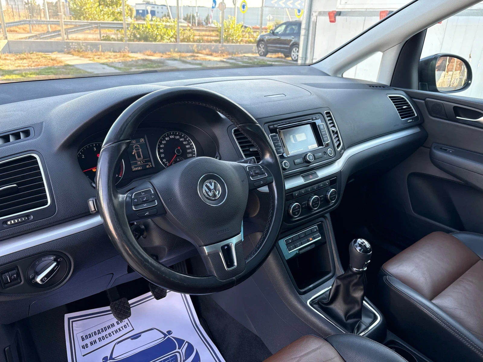VW Sharan 2.0 TDI, снимка 8 - Автомобили и джипове - 56394654