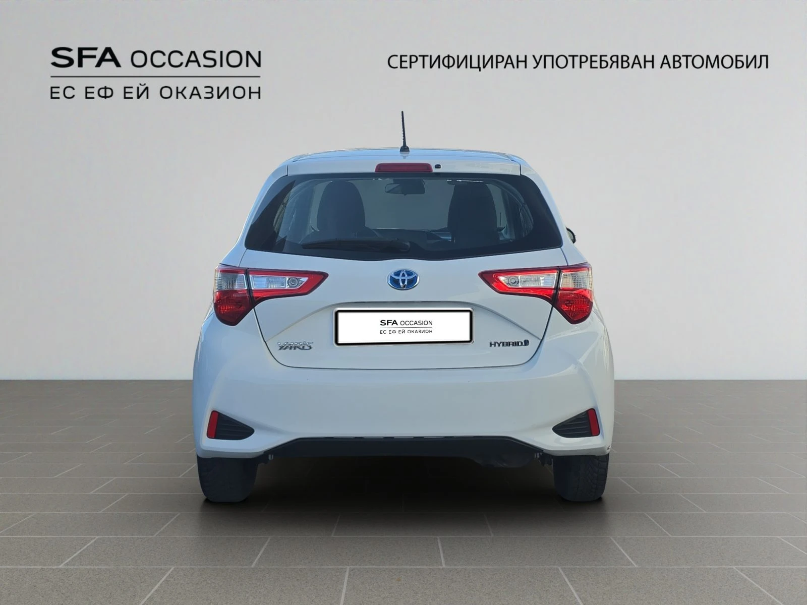 Toyota Yaris HYBRID 1.5E / 75HP EAT E6//2001R07 | Mobile.bg � ����������� 6