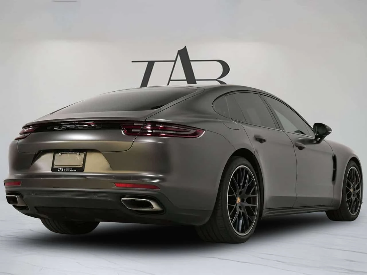 Porsche Panamera * 4 | PREMIUM PLUS PKG | MATTE | 21 IN * CARFAX *  | Mobile.bg � ����������� 4