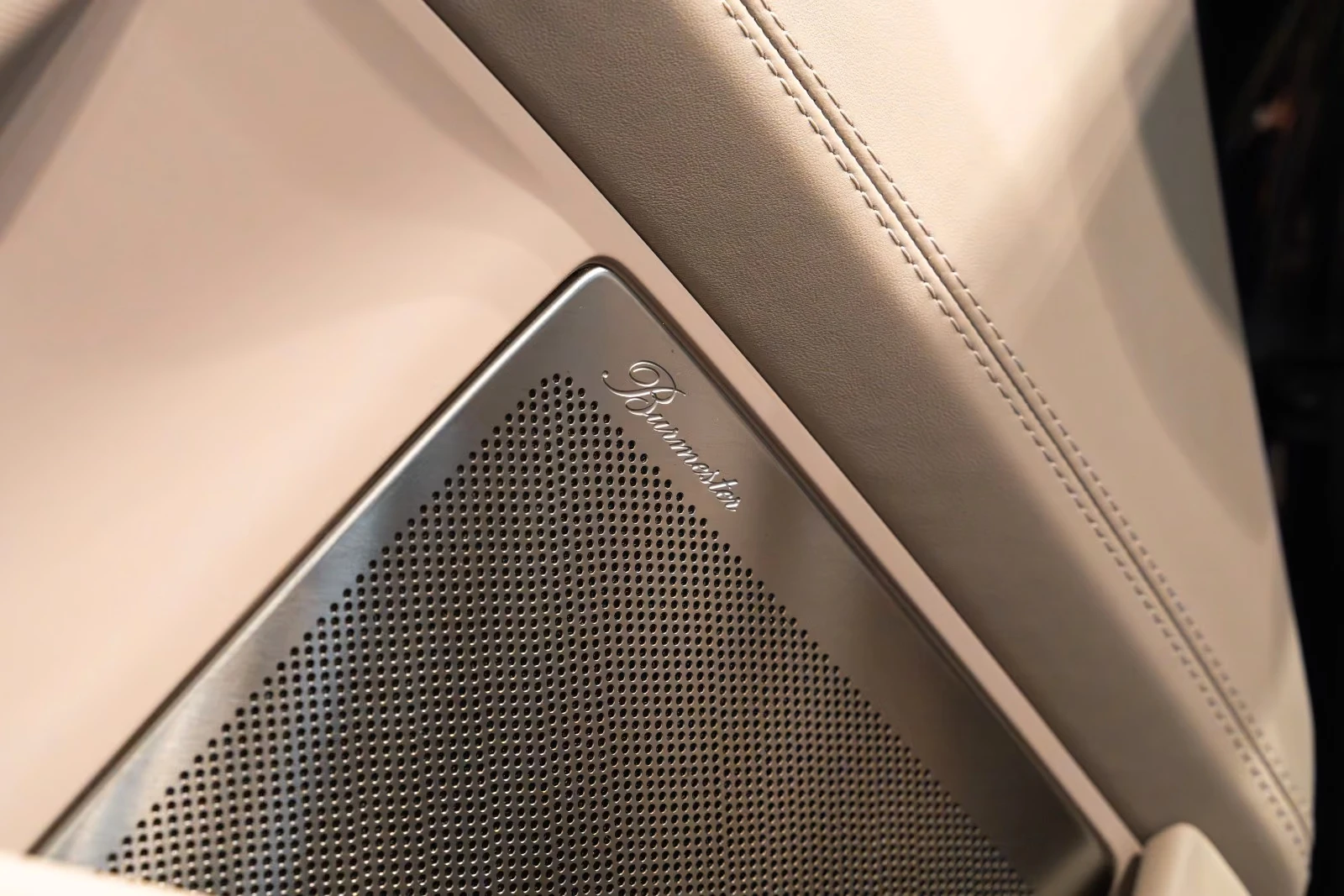 Porsche 911 TURBO S/992.2/CABRIO/SPORTDESIGN/LIFT/BURMESTER | Mobile.bg � ����������� 17