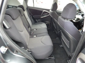 Toyota Rav4 2.2D4D* 186000km.* , снимка 17