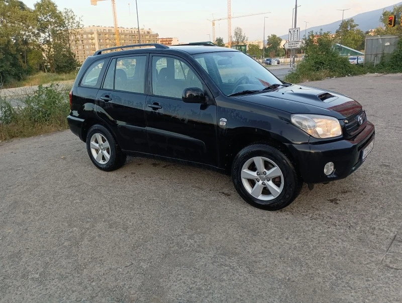 Toyota Rav4 D4D, снимка 3 - Автомобили и джипове - 46766593