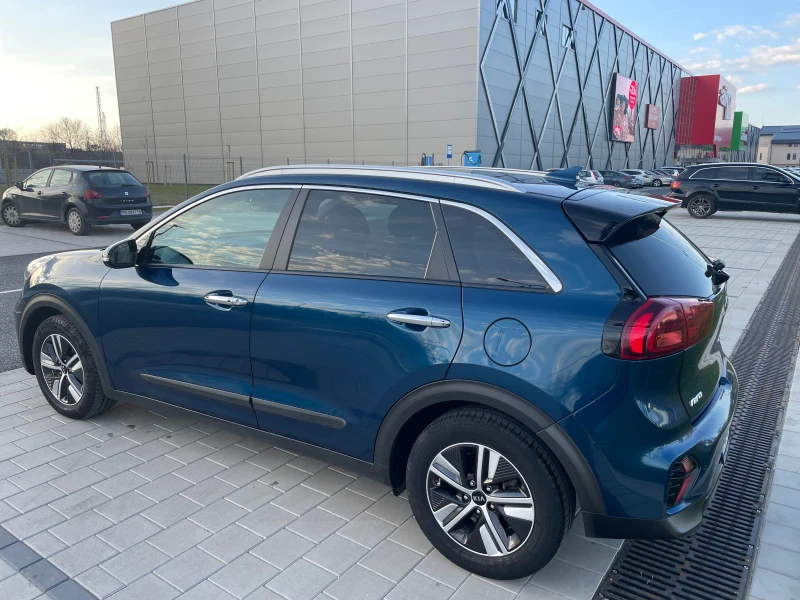 Kia Niro 1.6 HEV DCT SPI LEDER GD DISTRONIK FACELIFT, снимка 4 - Автомобили и джипове - 48923783