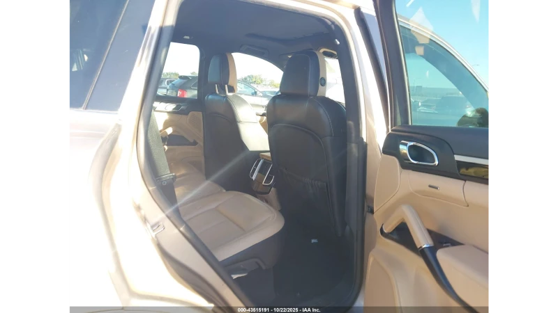 Porsche Cayenne S, снимка 11 - Автомобили и джипове - 52656959