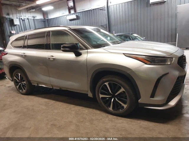 Toyota Highlander * XSE * CELESTIAL SILVER * (CARFAX), снимка 6 - Автомобили и джипове - 49351662