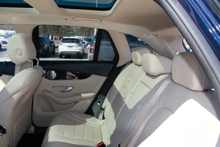Mercedes-Benz GLC 300 BURMESTER| LANE ASSIST| ПАМЕТ| ПАНОРАМА, снимка 9 - Автомобили и джипове - 54356879