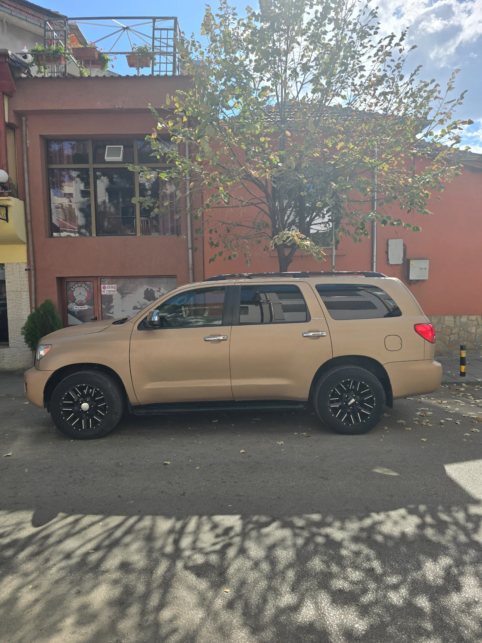 Toyota Sequoia Limited LPG 7+ 1 - изображение 3