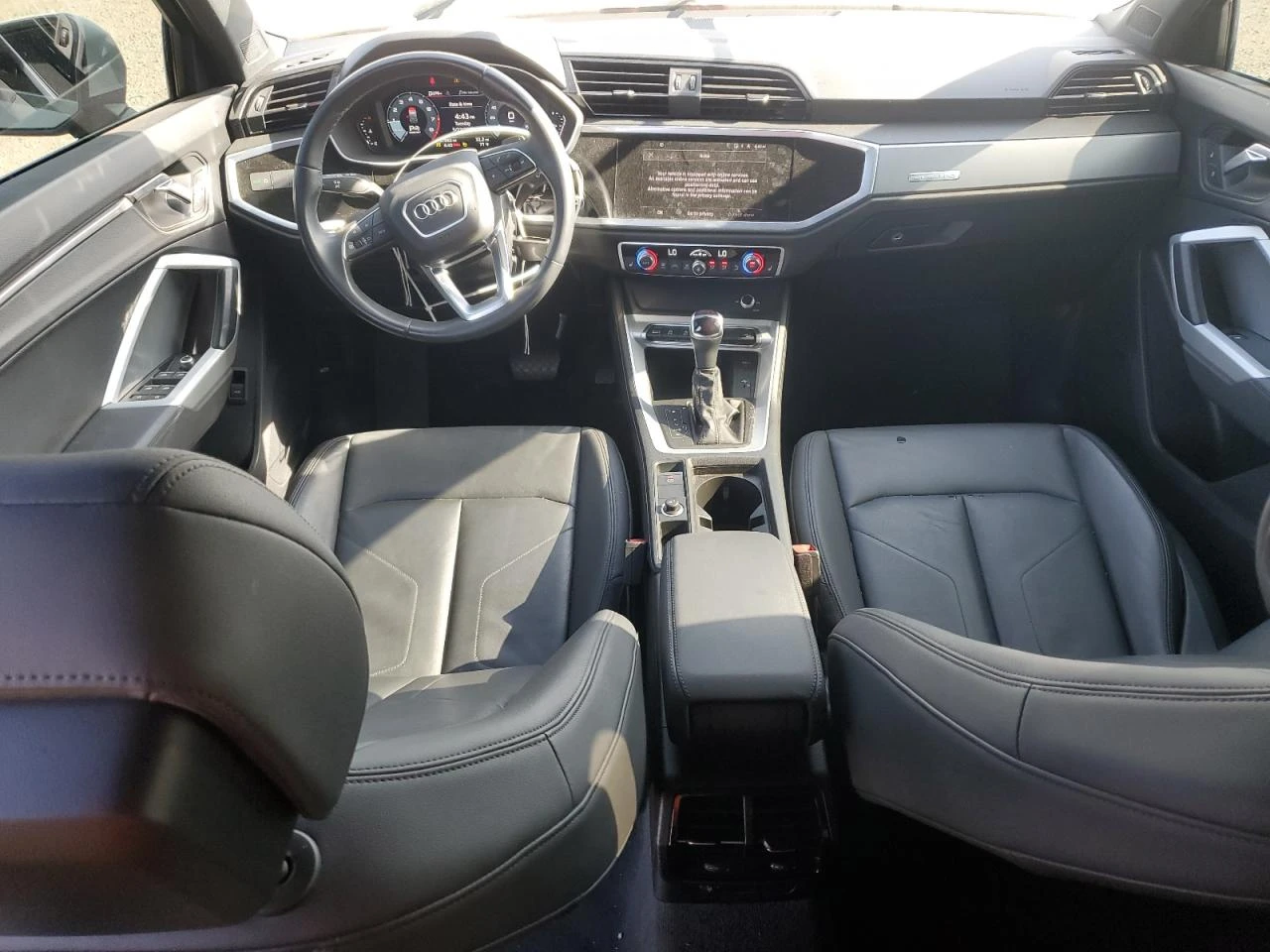 Audi Q3  PREMIUM S LINE 45 - изображение 9