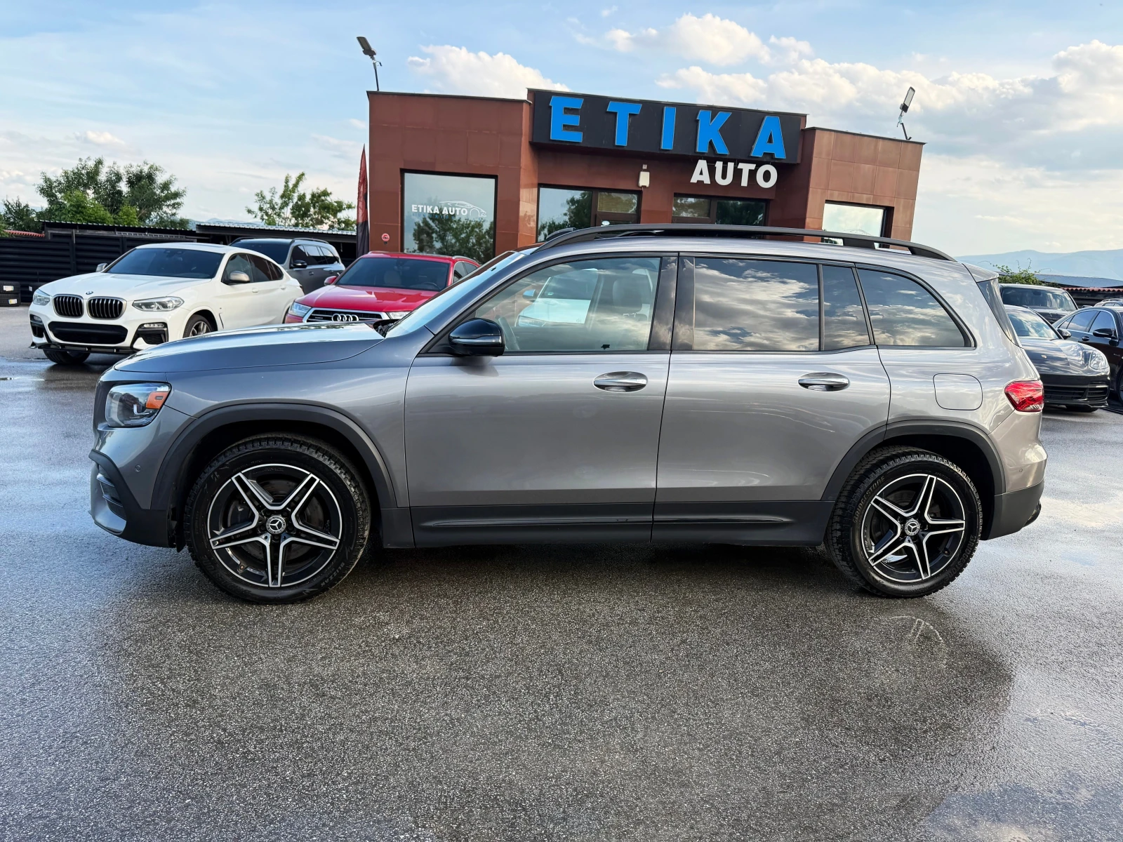 Mercedes-Benz GLB 250 AMG-4x4-DISTRONIK-BURMESTER-360KAMERI-PANORAMA-FUL, снимка 4 - Автомобили и джипове - 54826453