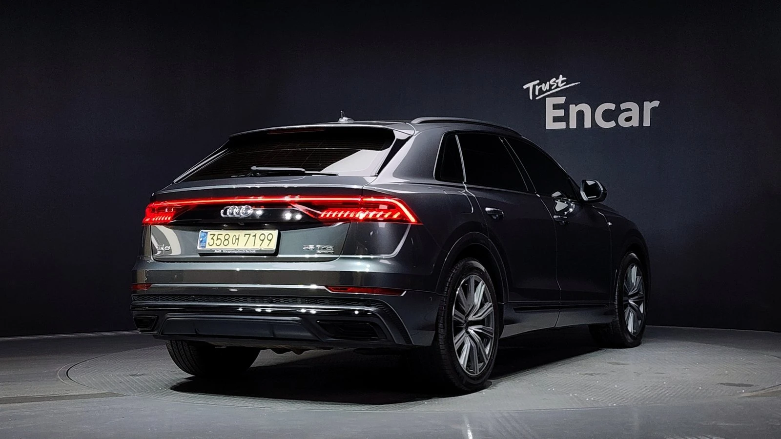 Audi Q8 55 TFSI quattro* ���* �����* HUD* 360* ������ ���� | Mobile.bg � ����������� 2