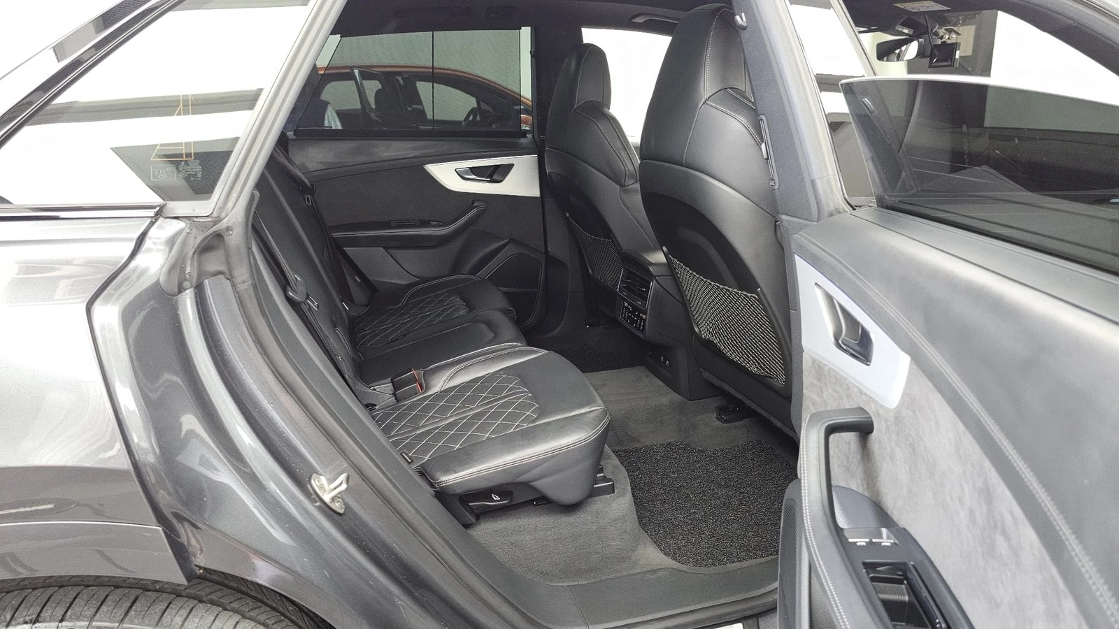 Audi Q8 55 TFSI quattro* ���* �����* HUD* 360* ������ ���� | Mobile.bg � ����������� 12