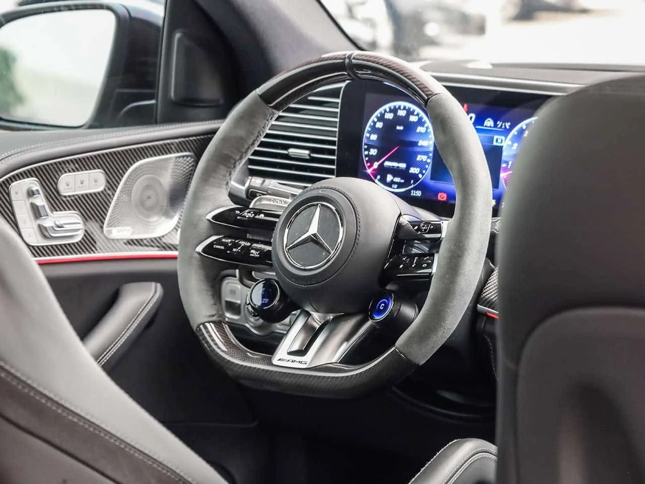 Mercedes-Benz GLE 63 AMG  S | Night Package | AMG Carbon Trim , снимка 14 - Автомобили и джипове - 55386239