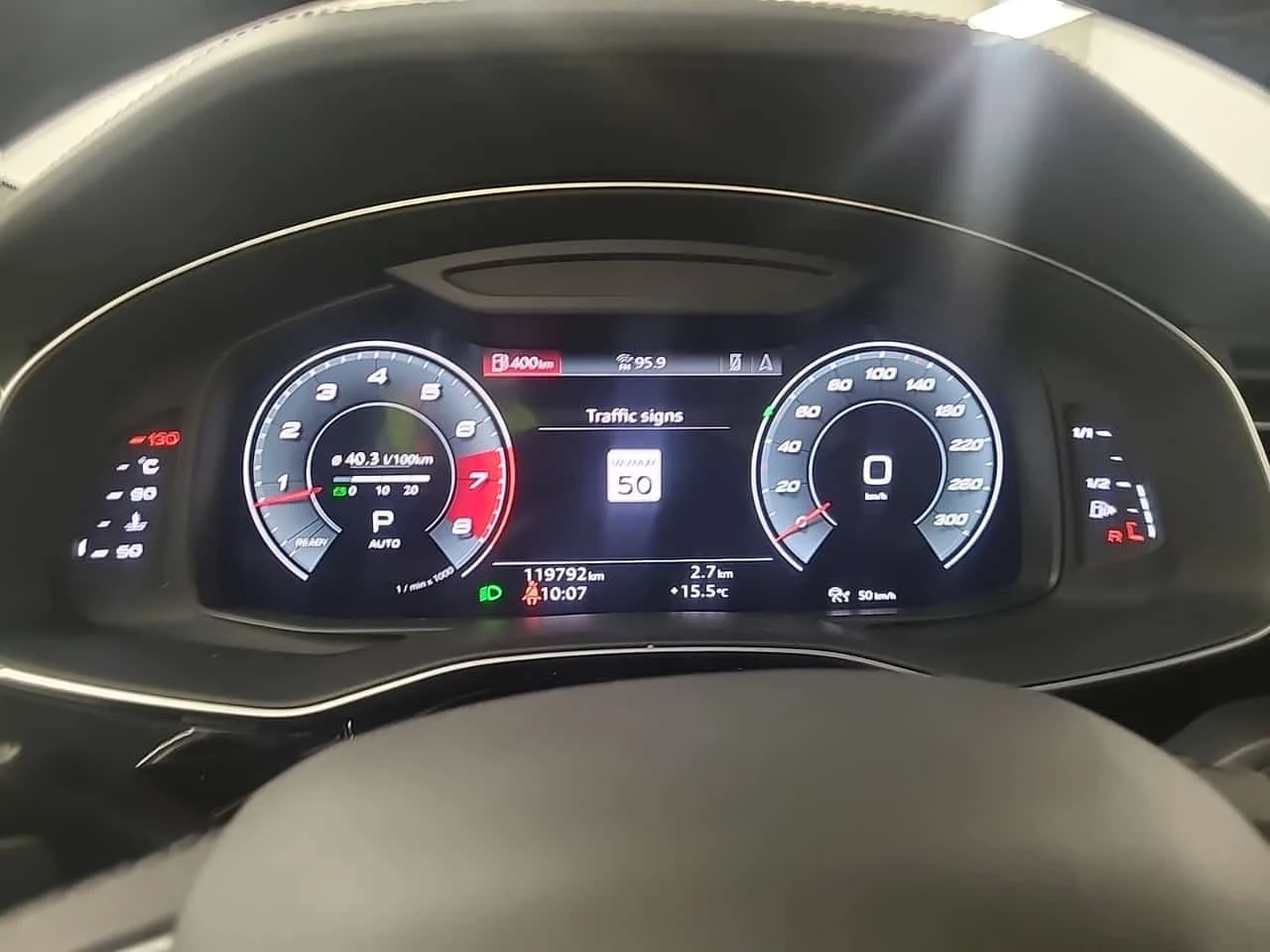 Audi Q7 TECHNIK  CARFAX, снимка 9 - Автомобили и джипове - 56233926
