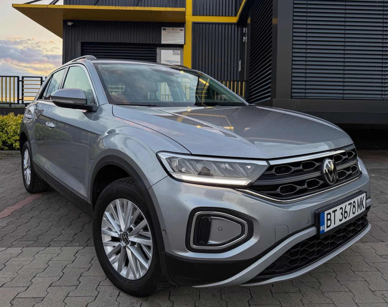 VW T-Roc 2.0 TDI, снимка 3 - Автомобили и джипове - 56348565
