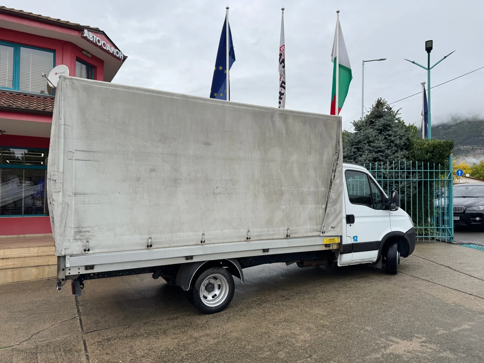 Iveco Daily 3.0HPI* 35C18* Климатик* 4.10 метра каросерия - изображение 9
