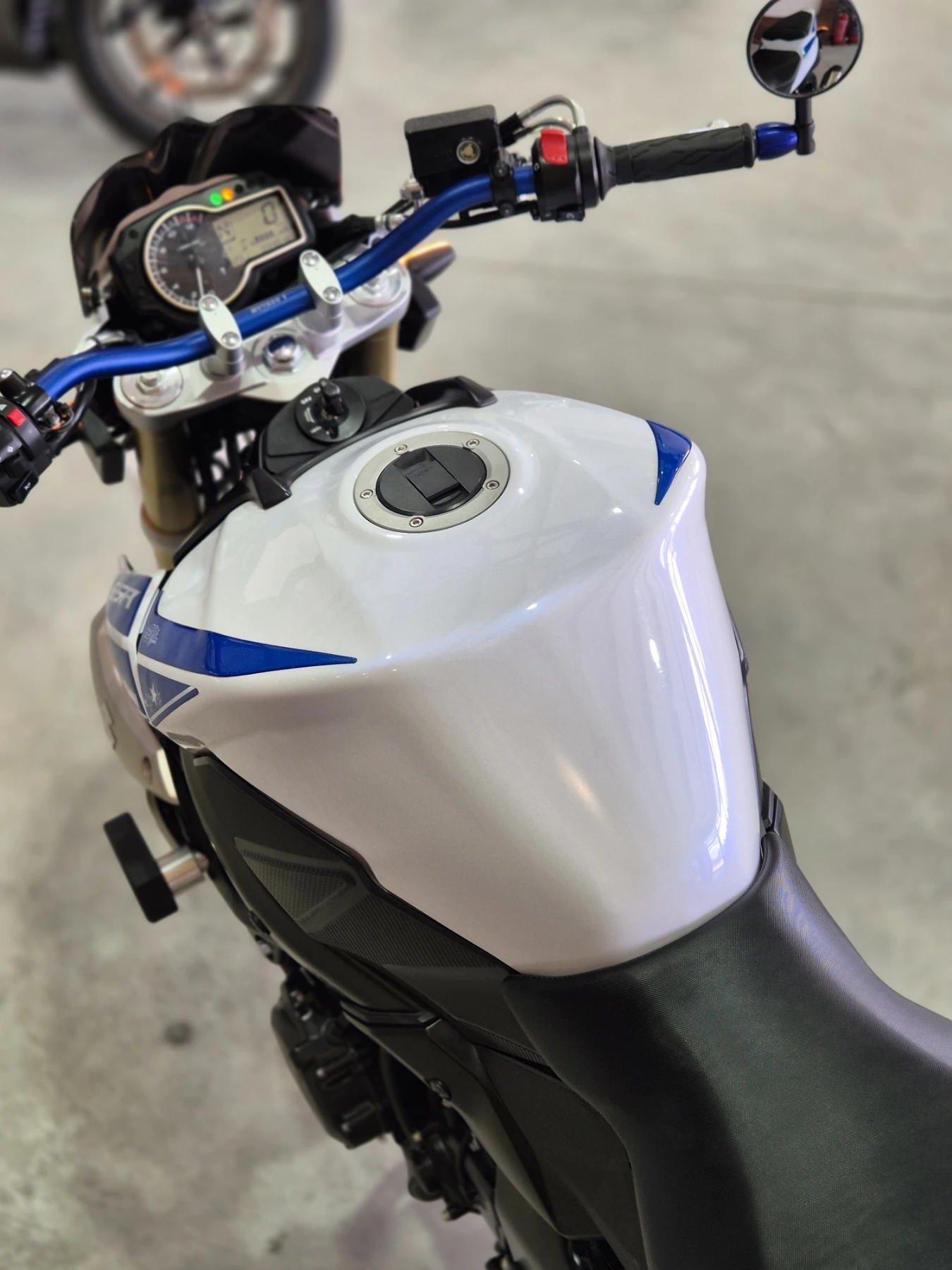 Suzuki Gsr 750 ABS!!! Нов внос ШВЕЙЦАРИЯ!, снимка 15 - Мотоциклети и мототехника - 55013402