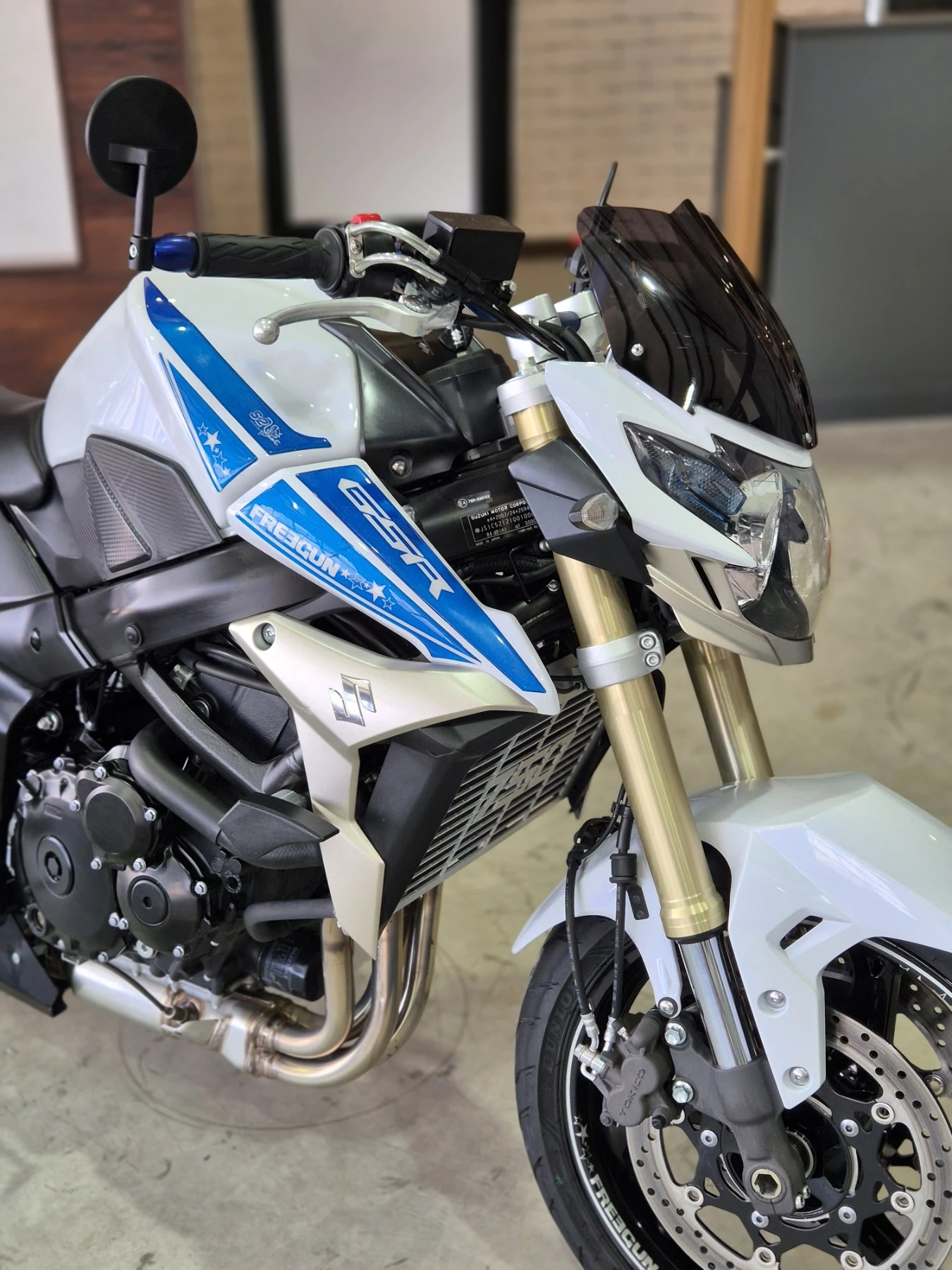 Suzuki Gsr 750 ABS!!! Нов внос ШВЕЙЦАРИЯ!, снимка 9 - Мотоциклети и мототехника - 55013402