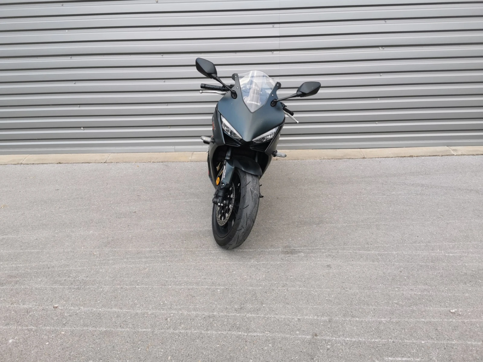 Honda Cbr 650R, снимка 8 - Мотоциклети и мототехника - 55573838